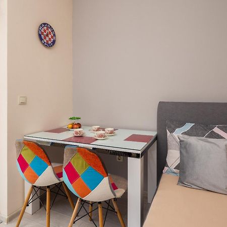 Apartments Ivan Омиш Экстерьер фото