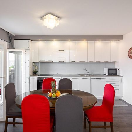 Apartments Ivan Омиш Экстерьер фото