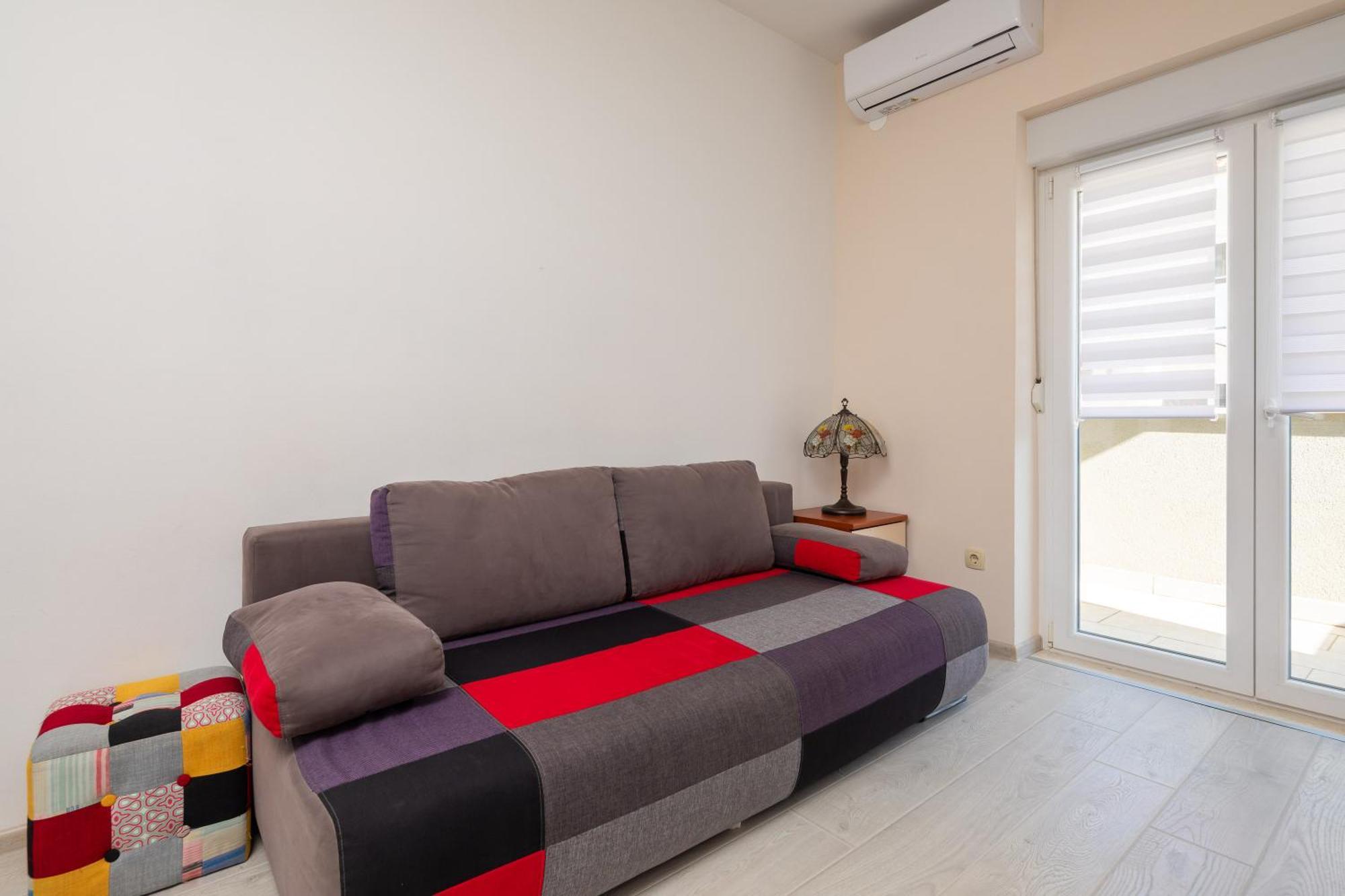 Apartments Ivan Омиш Экстерьер фото