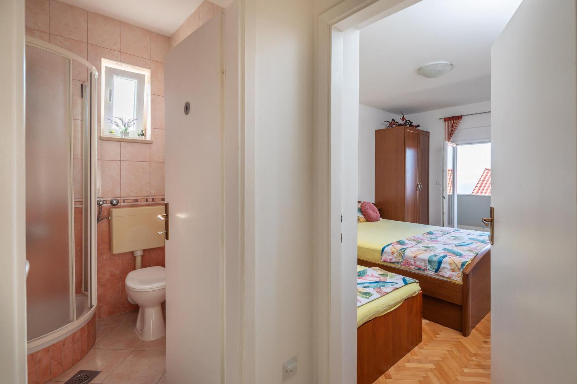 Apartments Ivan Омиш Экстерьер фото