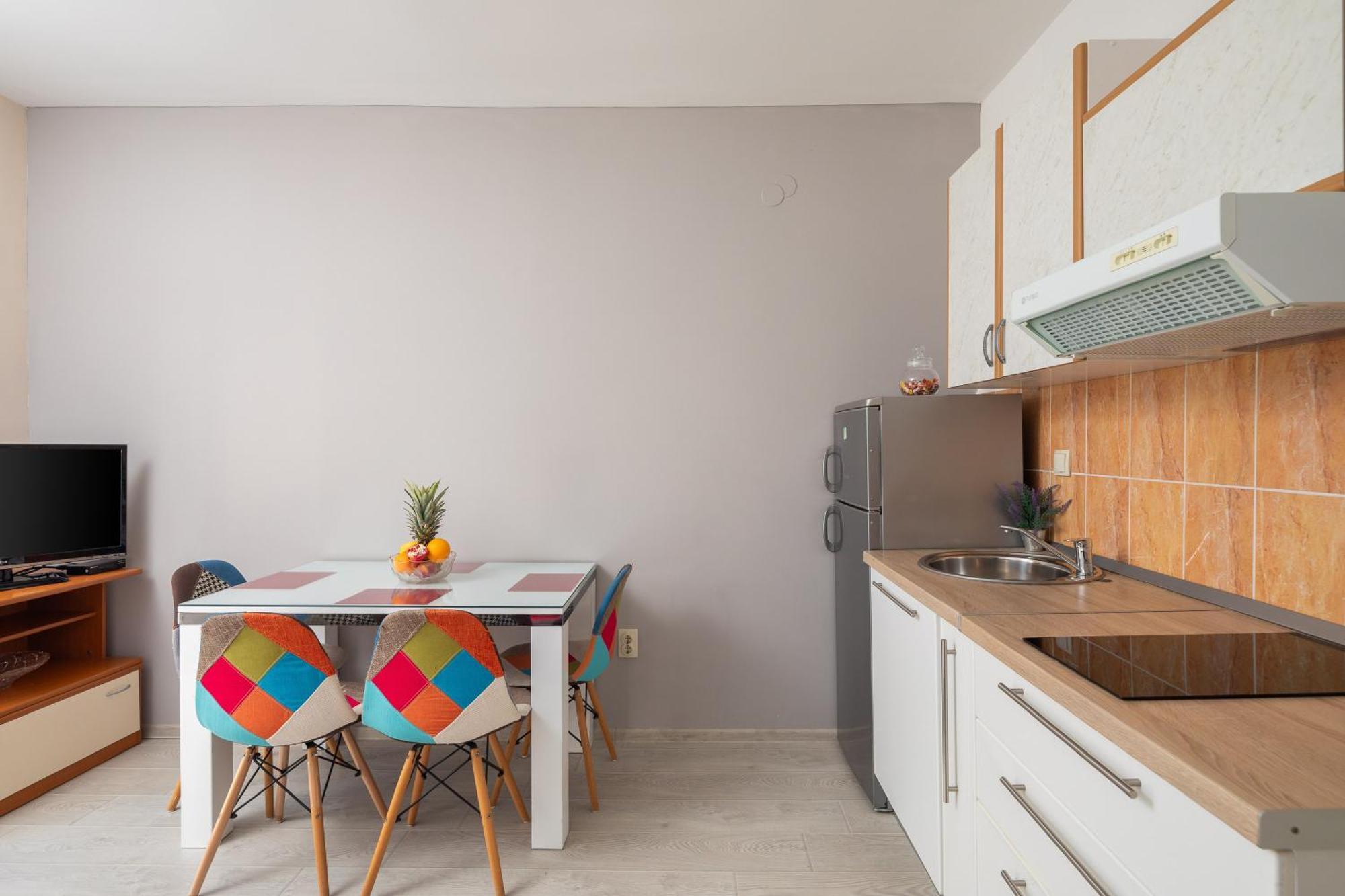 Apartments Ivan Омиш Экстерьер фото