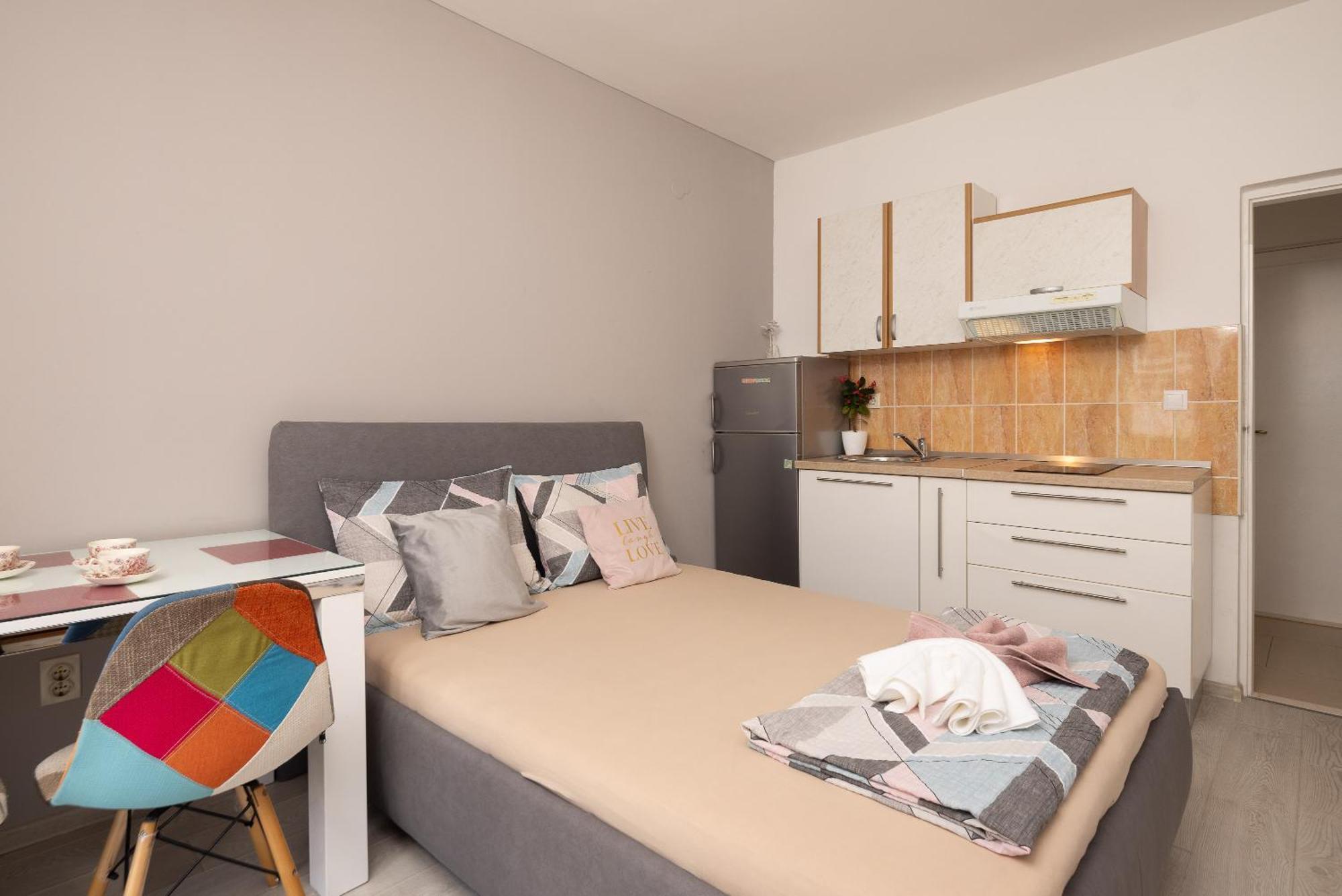 Apartments Ivan Омиш Экстерьер фото